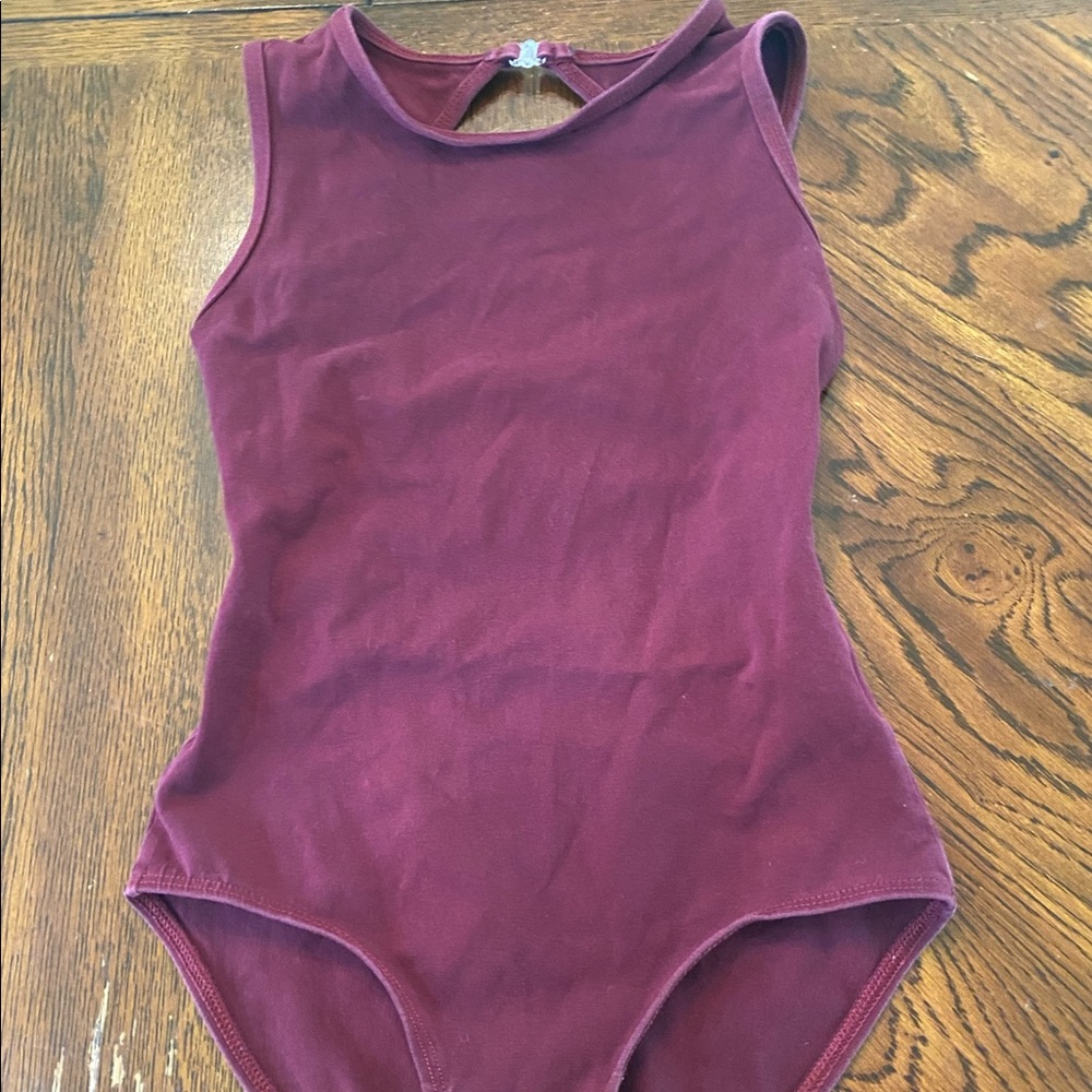 SIMPLE + CUTE BURGUNDY DANCE LEOTARD!!!!!❤️🩰